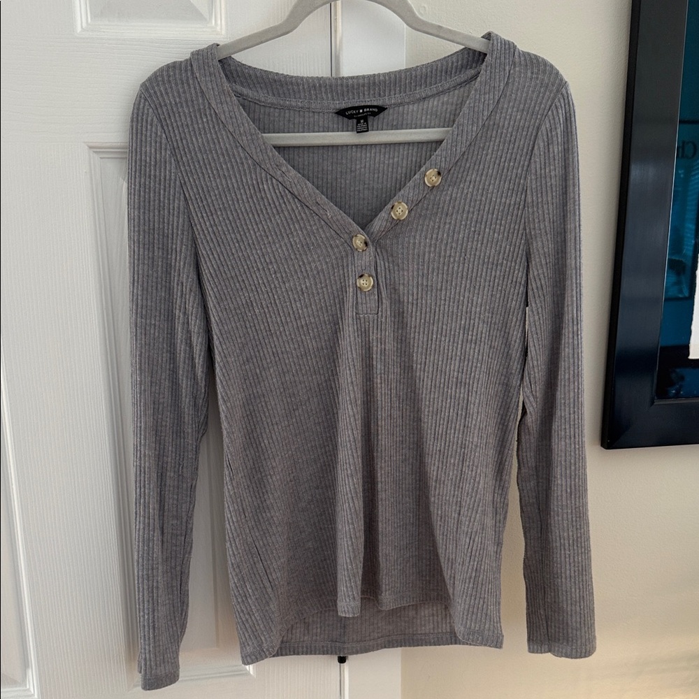 Lucky Brand Heather Gray Buttoned Long Sleeve Top